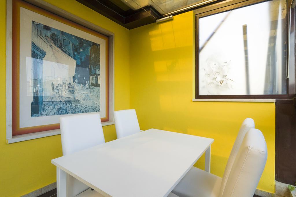 Central Station Studio By Flatscollection Apartment Milan Bagian luar foto